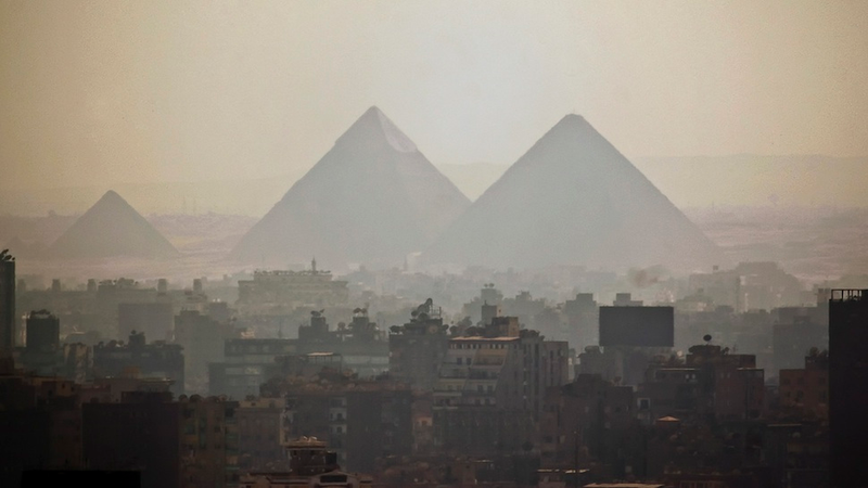 Illustration for article titled Who built these structures? Could it be . . . aliens?